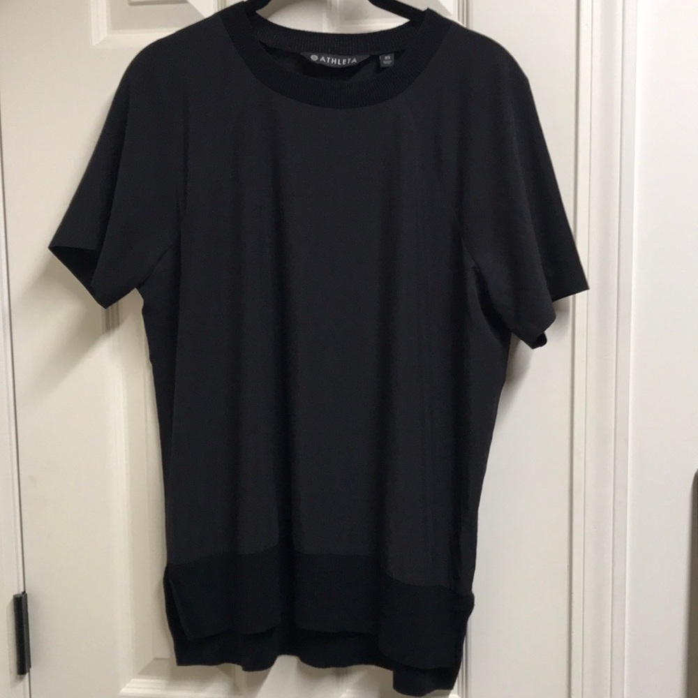 Athleta top